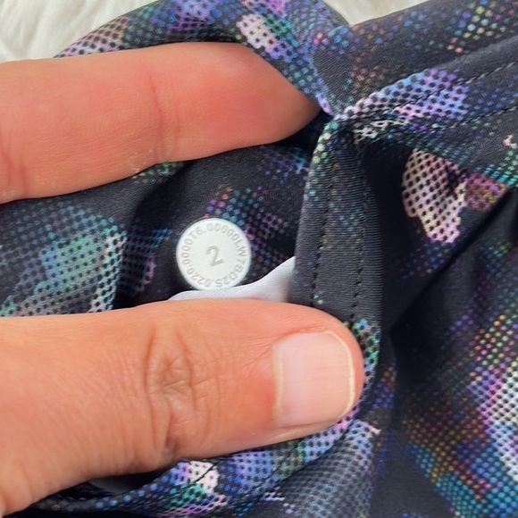 Lululemon Fast And Free Short 10" *Non-Reflective Activate Floral Multi - Picture 5 of 5